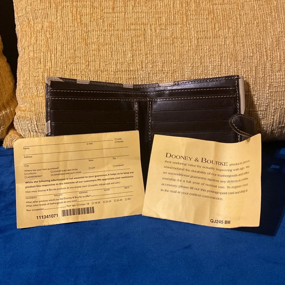 Dooney and Bourke Rare and Retired Vintage Giraffe Print Handbag and Wallet - Picture 16 of 16